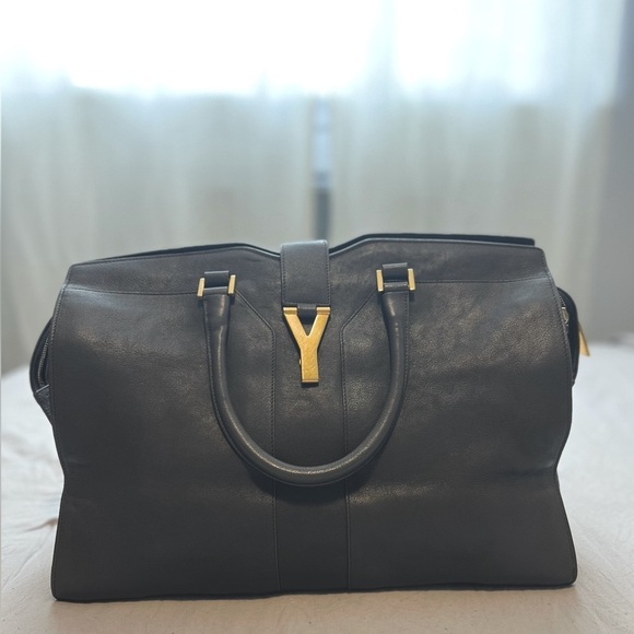 Yves Saint Laurent Handbags - Yves Saint Laurent YSL Cabas Hand Bag Leather Authentic